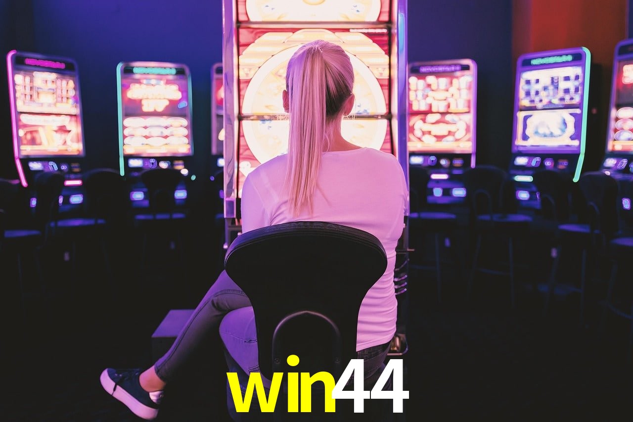 Player Reviews win44